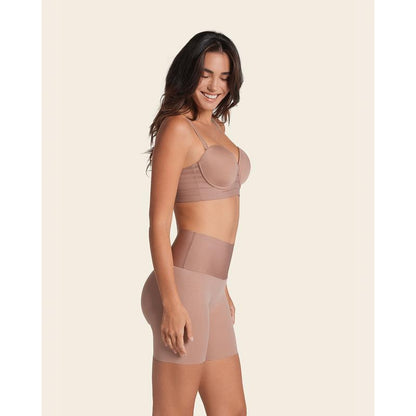 Stay-In-Place Seamless Shaper Short